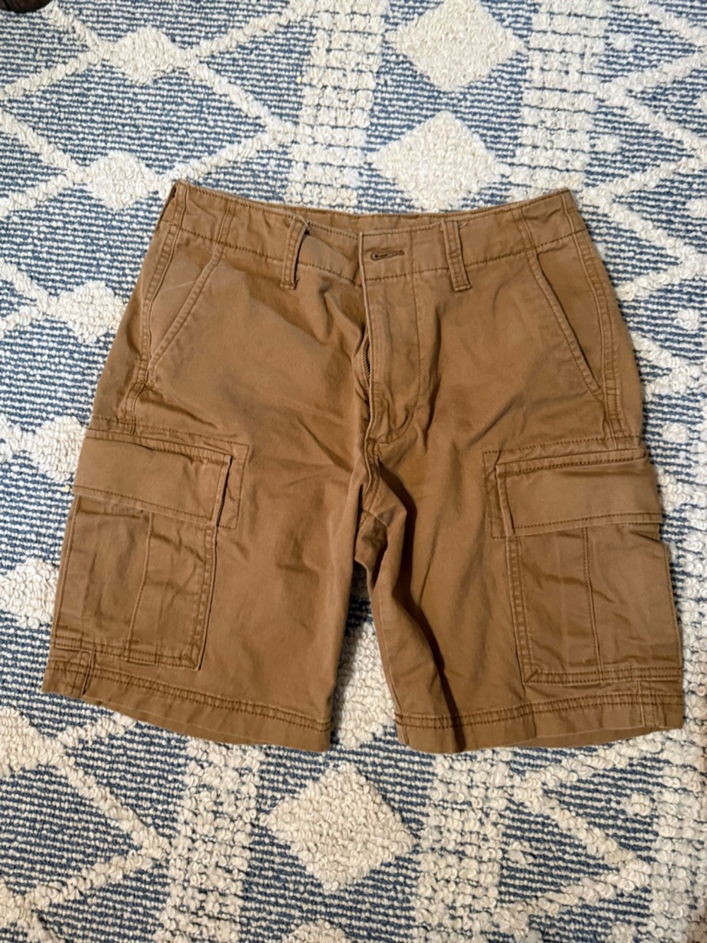 Old navy lived in straight Men's Cargo Shorts in Brown size 28 waist